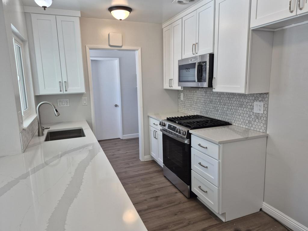 4720 Whipple Road Property Photo 6