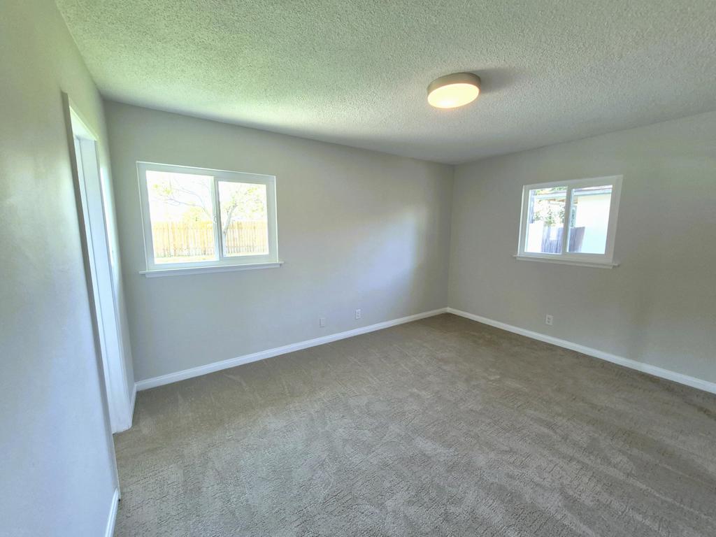 4720 Whipple Road Property Photo 9