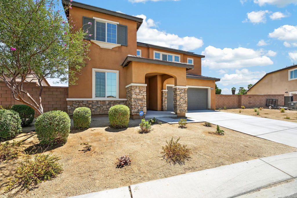 44816 Beringer Drive Property Photo 1