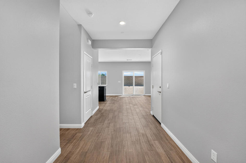 44816 Beringer Drive Property Photo 6