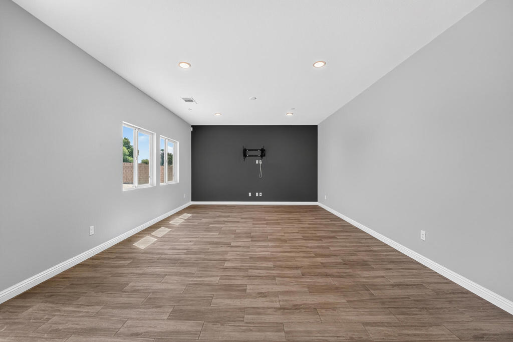 44816 Beringer Drive Property Photo 9