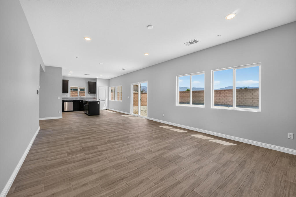 44816 Beringer Drive Property Photo 10