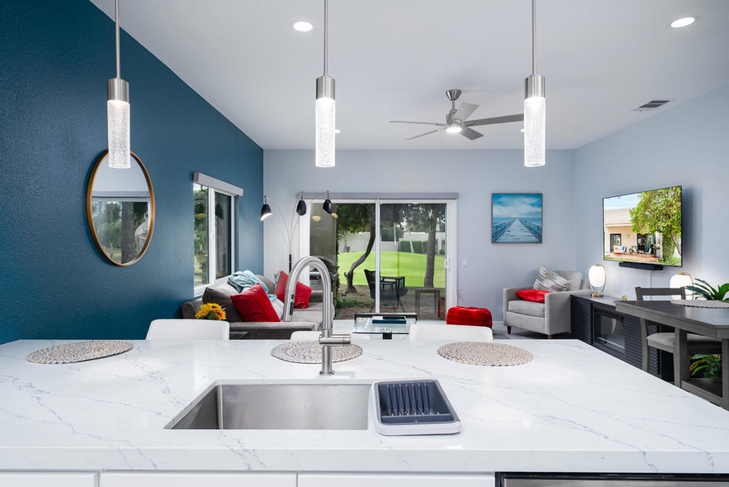 67499 Toltec Court Property Photo 4