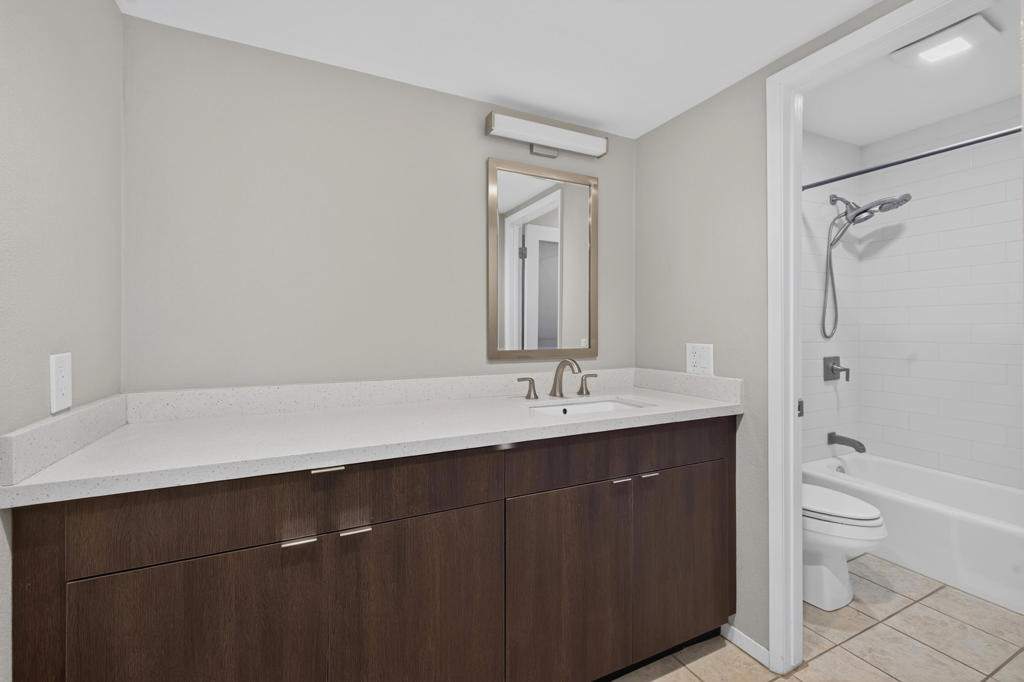 2160 S Palm Canyon Drive 9 Property Photo 12