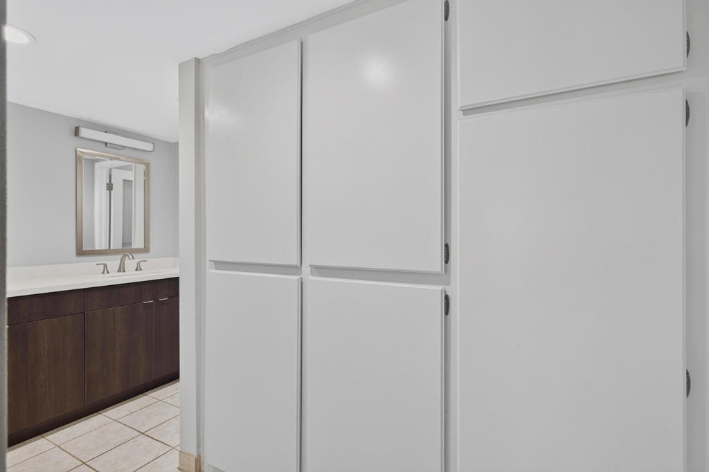 2160 S Palm Canyon Drive 9 Property Photo 13