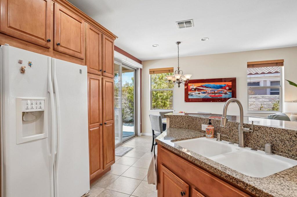 80450 Avenida Linda Vista Property Photo 13