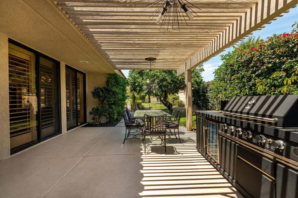 18 Mcgill Drive Property Photo 4