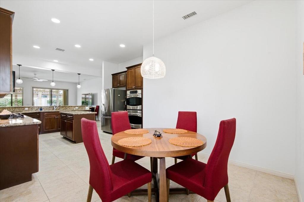 81240 Avenida Neblina Property Photo 9