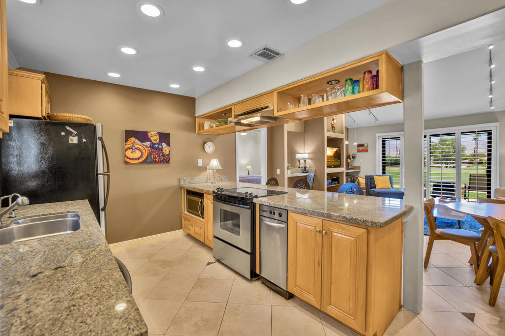 40898 La Costa Circle E Property Photo 11