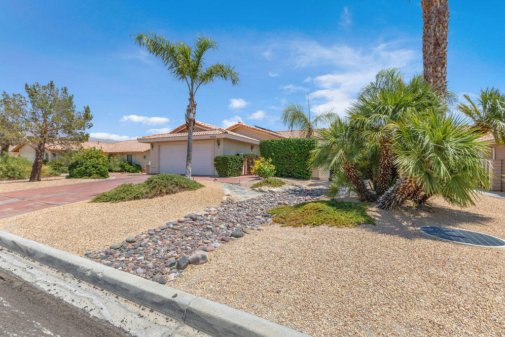 9680 Apawamis Road Property Photo 1