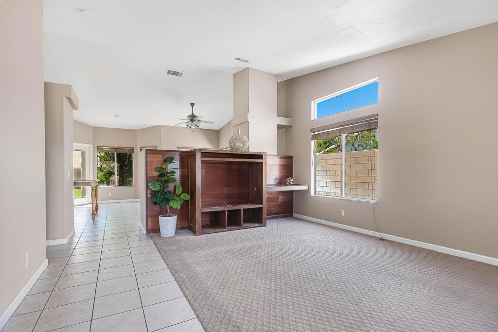 44335 Monticello Avenue Property Photo 7
