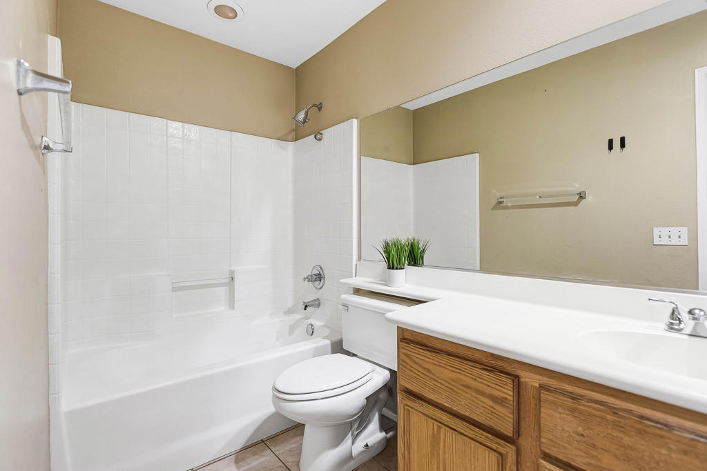 44335 Monticello Avenue Property Photo 36
