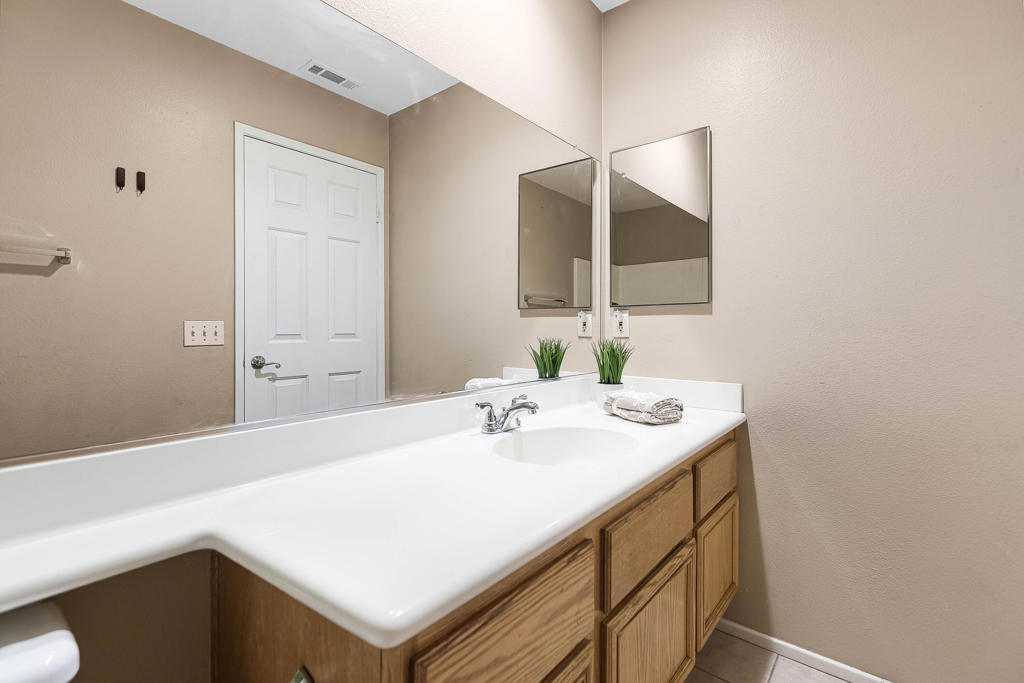 44335 Monticello Avenue Property Photo 37
