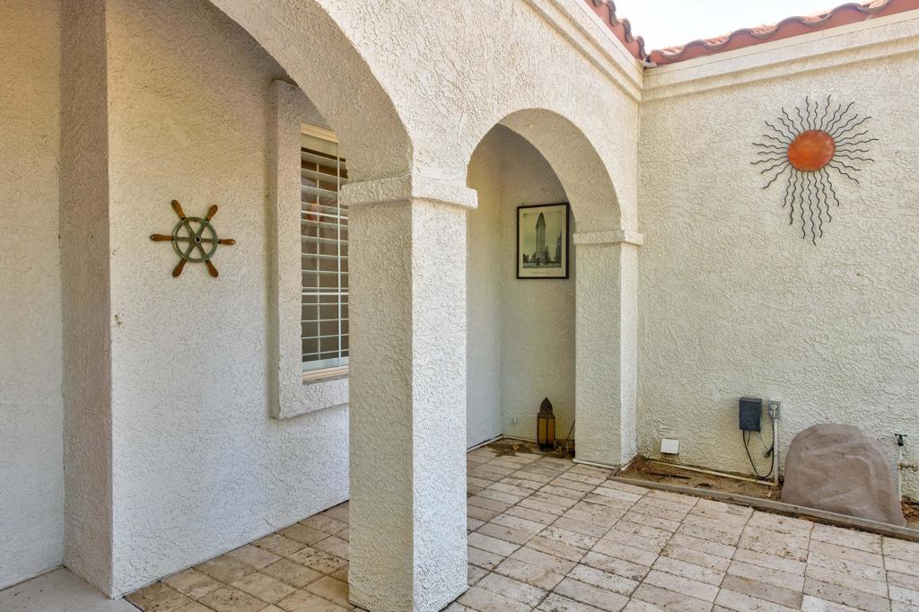 36028 Calle Tomas Property Photo 2