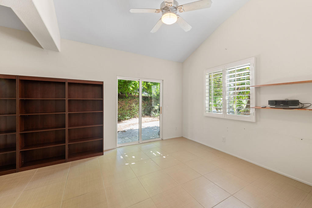 36028 Calle Tomas Property Photo 17