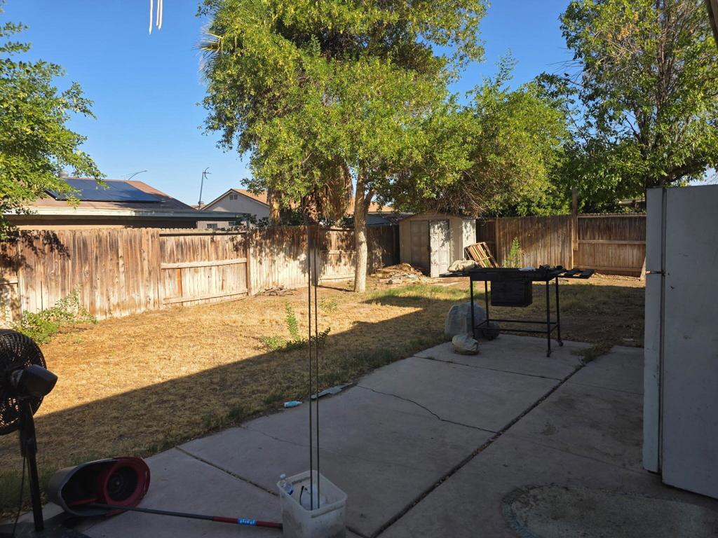 978 Pater Street Property Photo 4