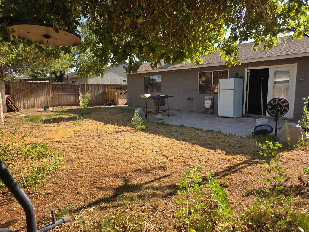 978 Pater Street Property Photo 10