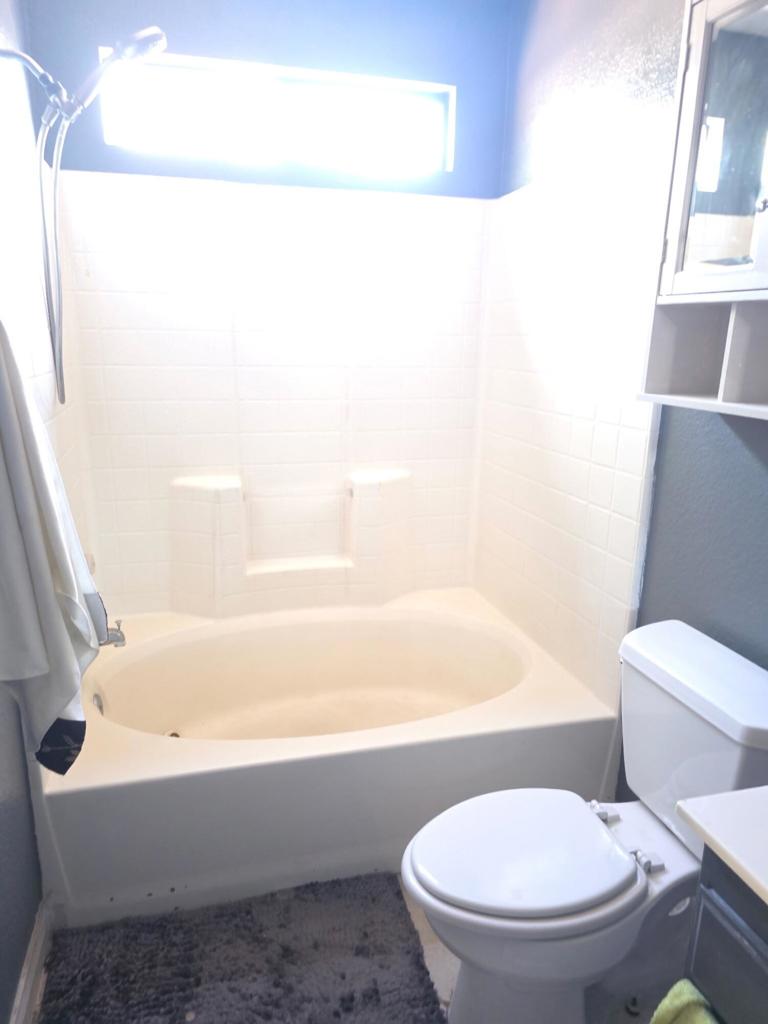 978 Pater Street Property Photo 27