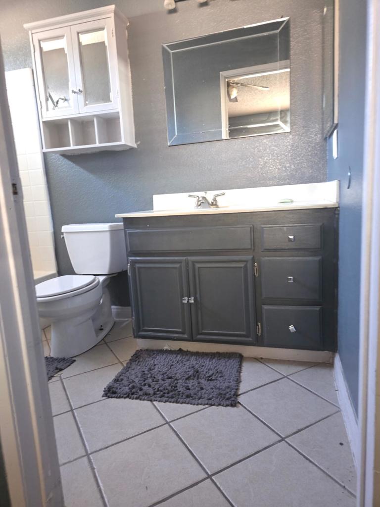 978 Pater Street Property Photo 28