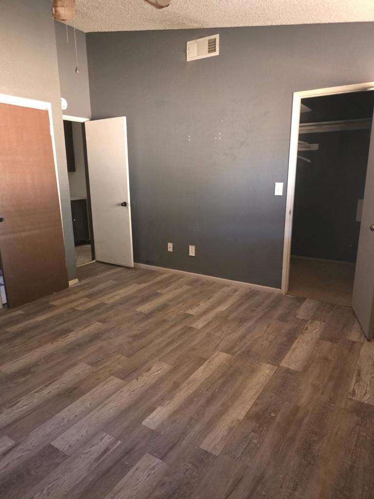 978 Pater Street Property Photo 29