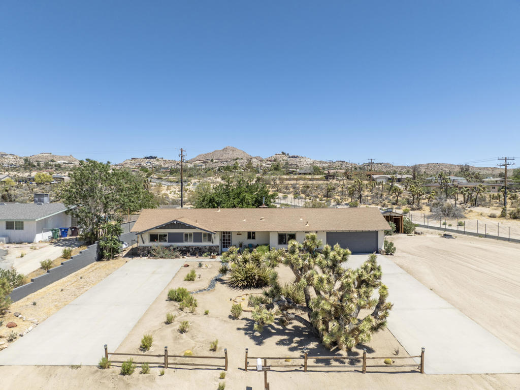 57530 Warren Way Property Photo 2