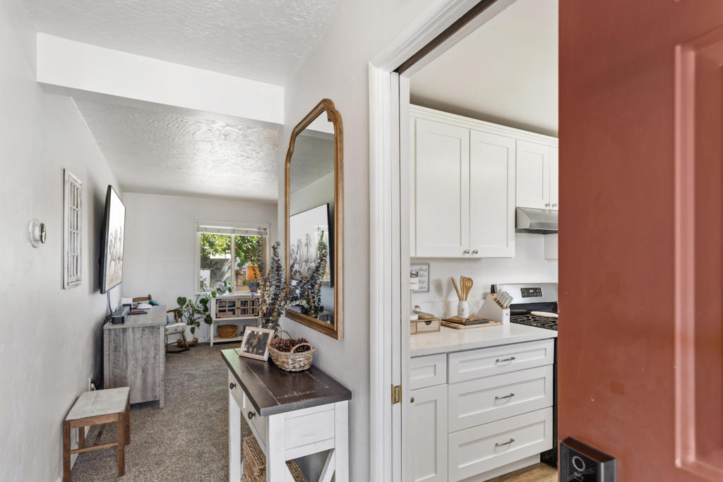 57530 Warren Way Property Photo 6