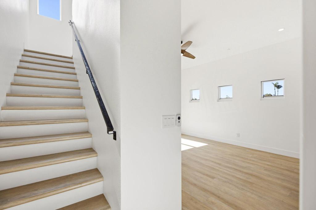 2055 S El Camino Real Property Photo 4
