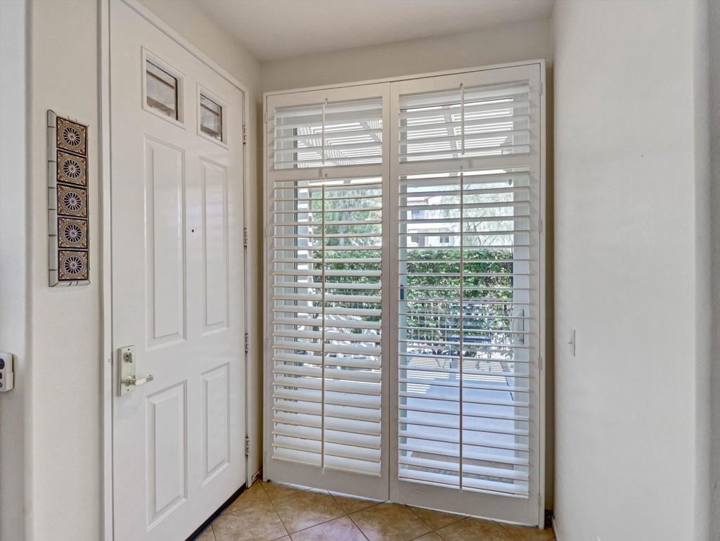 79355 Rose Dawn Property Photo 6