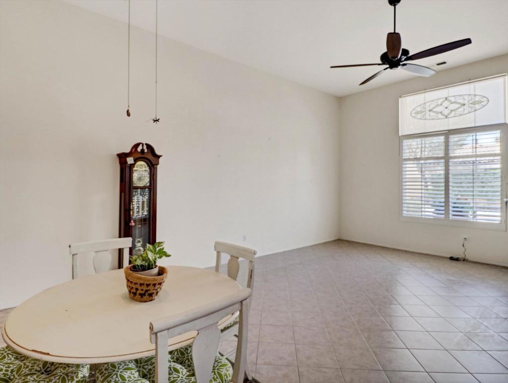 79355 Rose Dawn Property Photo 12
