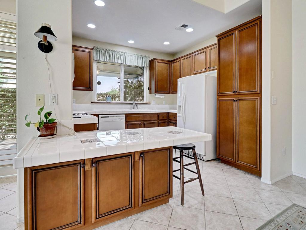 79355 Rose Dawn Property Photo 13