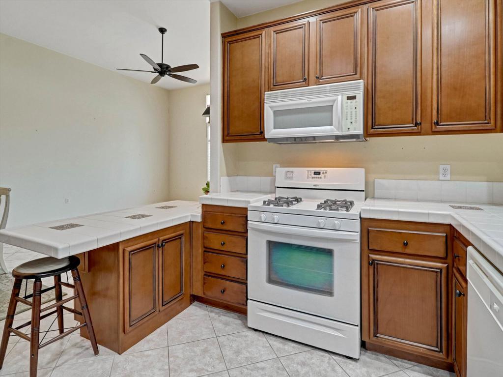 79355 Rose Dawn Property Photo 18