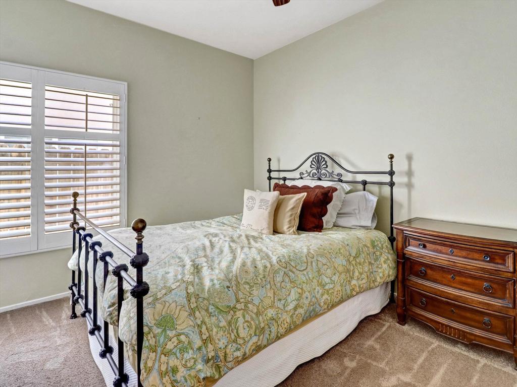 79355 Rose Dawn Property Photo 24