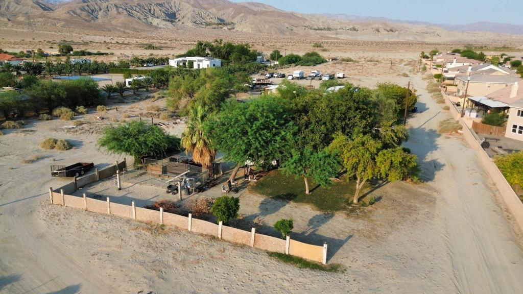 36990 Dune Palms Road Property Photo 25