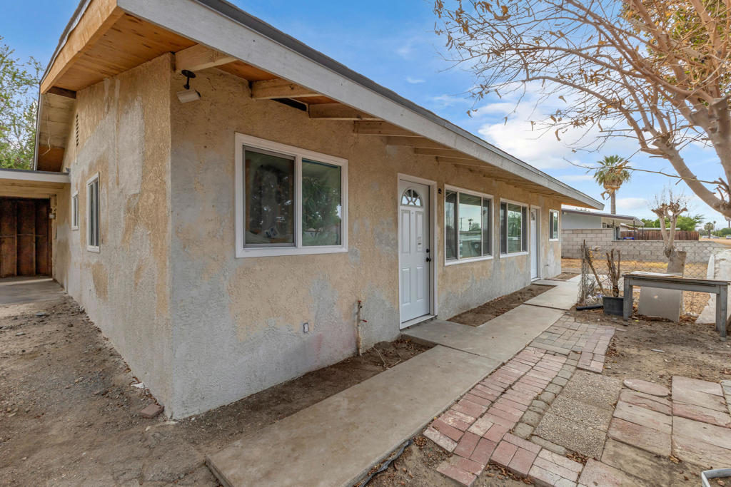83056 Ruby Avenue Property Photo 1