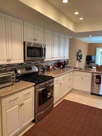 107 Avellino Circle Property Photo 6