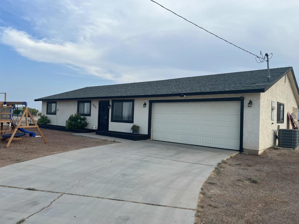 1223 Glendale Avenue Property Photo 1