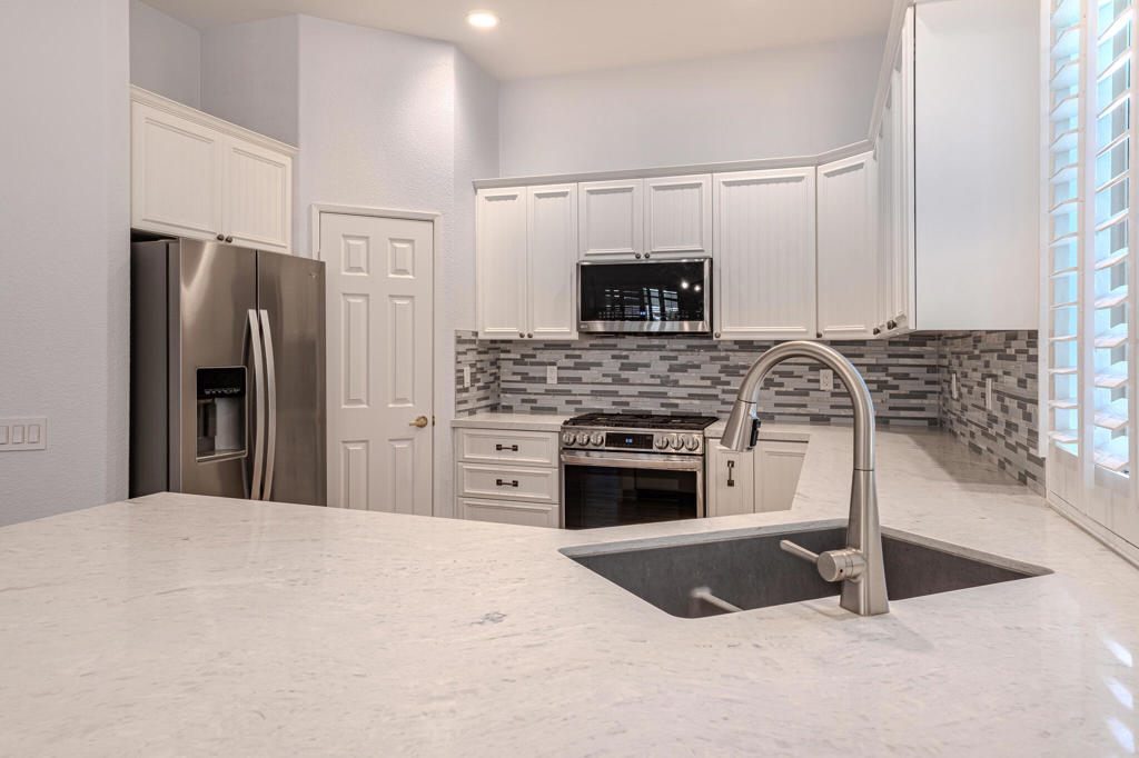 44357 Royal Lytham Drive Property Photo 13