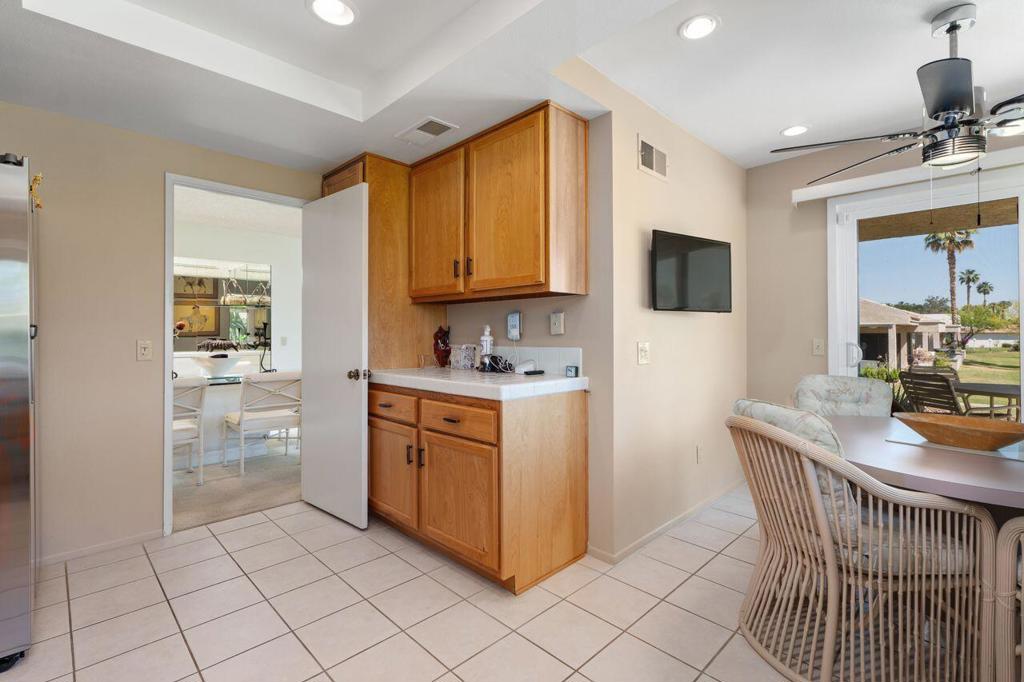 68145 Seven Oaks Drive Property Photo 15