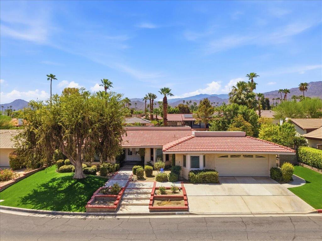 72835 Ambrosia Street Property Photo 2