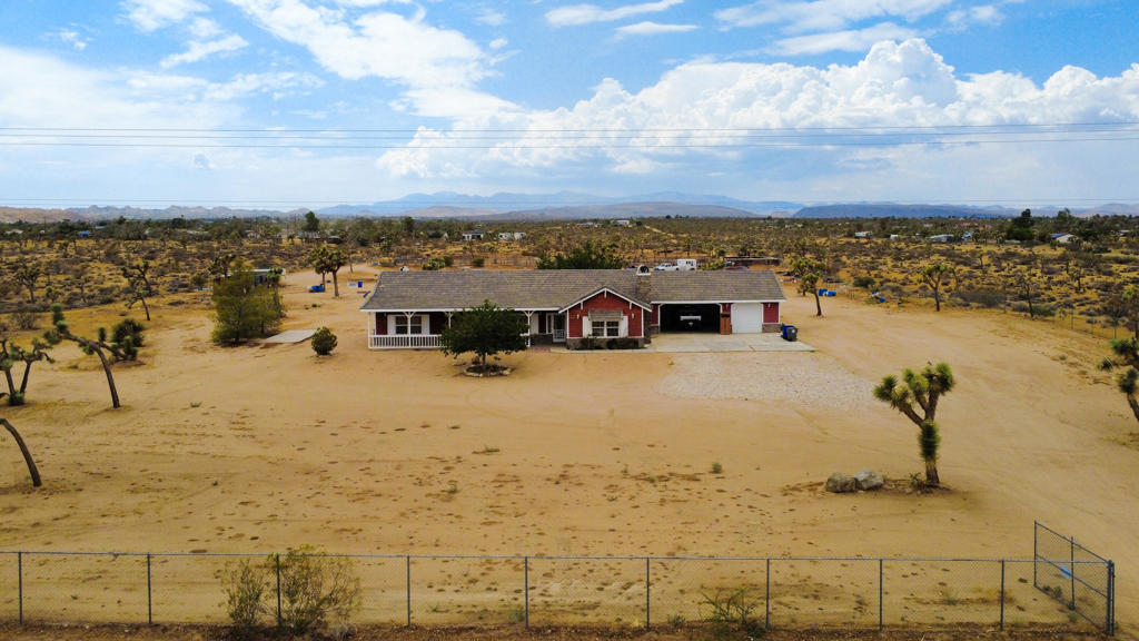 4224 Yucca Mesa Road Property Photo 1