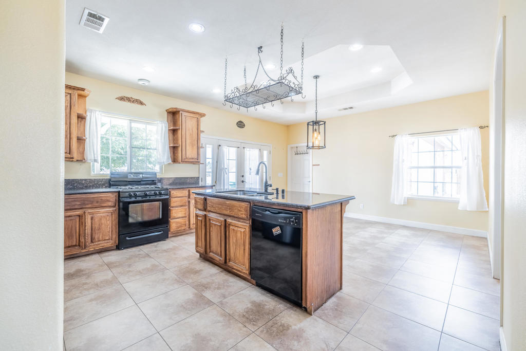 4224 Yucca Mesa Road Property Photo 10