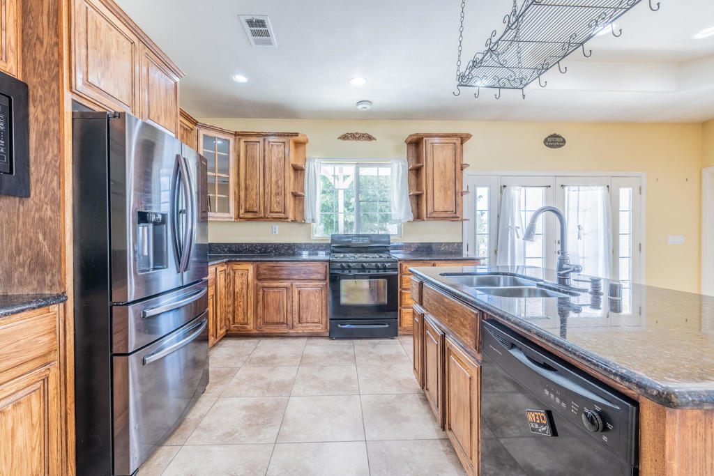 4224 Yucca Mesa Road Property Photo 11