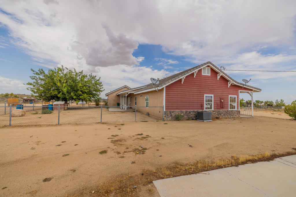 4224 Yucca Mesa Road Property Photo 29