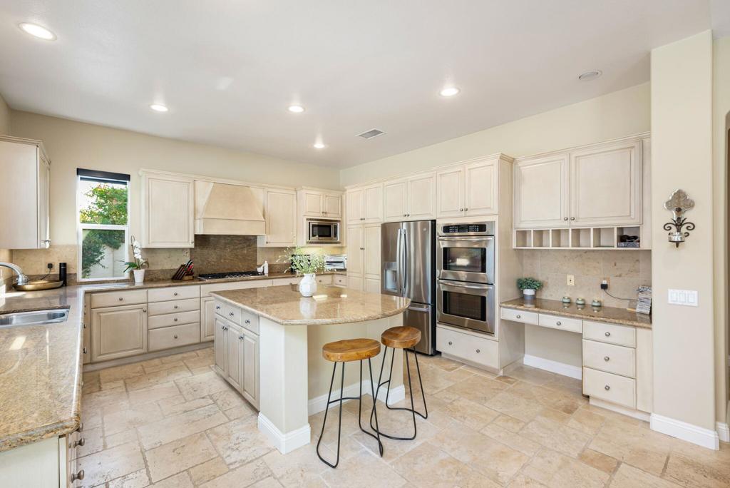 102 Tesori Drive Property Photo 17