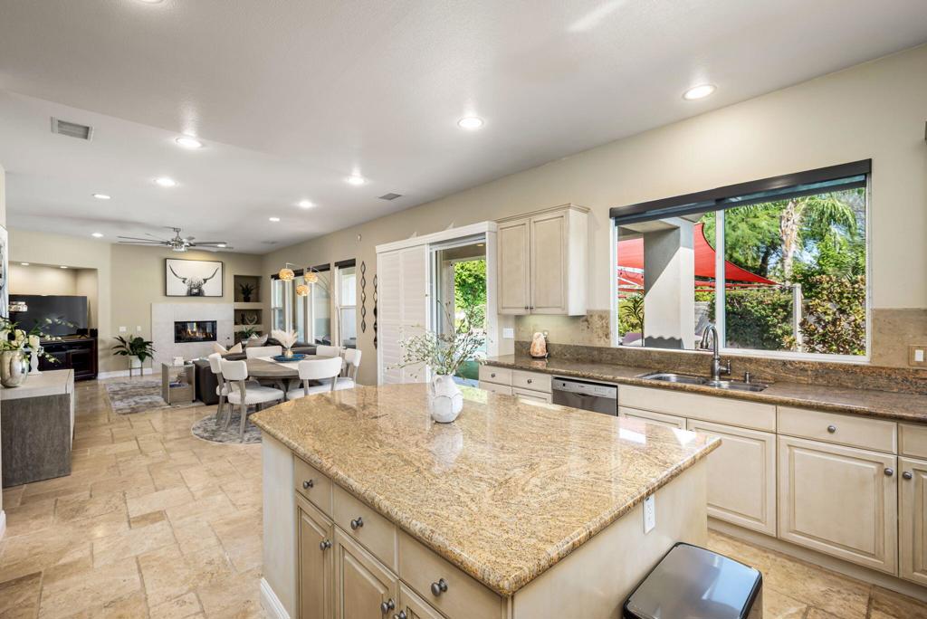 102 Tesori Drive Property Photo 19