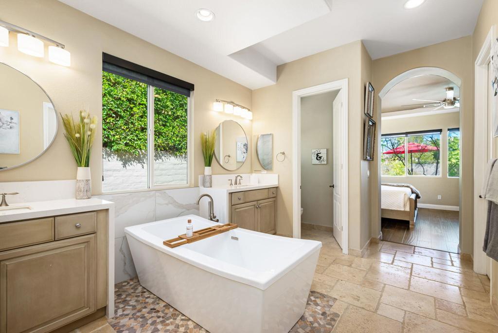 102 Tesori Drive Property Photo 37