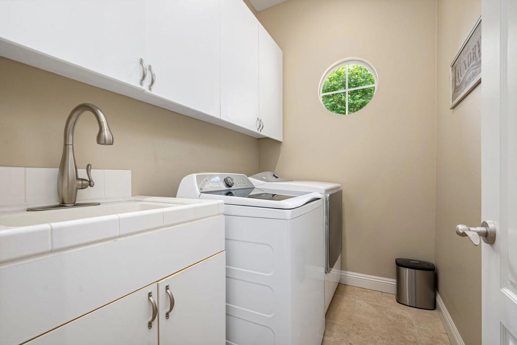 102 Tesori Drive Property Photo 39