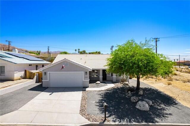 12920 Maui Way Property Photo 3
