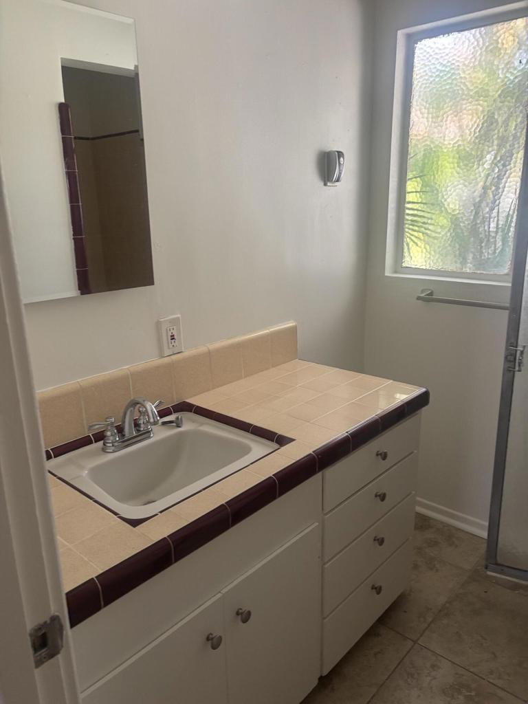 595 S Thornhill Road Property Photo 16