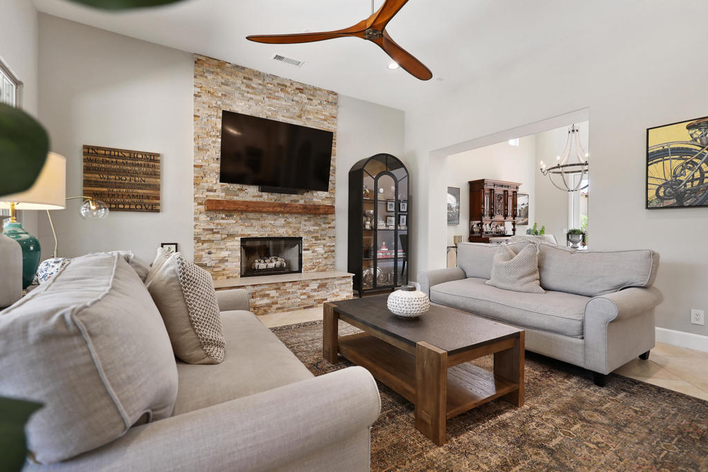 81770 Via La Serena Property Photo 7
